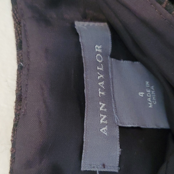 Skirt - Picture 2 of 4